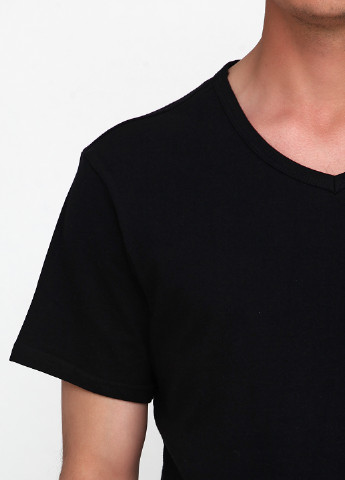 Чорна футболка чоловіча 19м401-17 чорна з коротким рукавом Malta