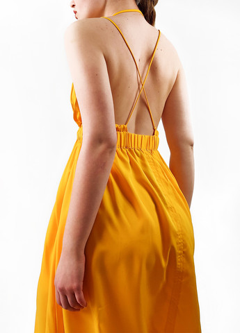 Желтое кэжуал платье с открытой спиной Boohoo однотонное