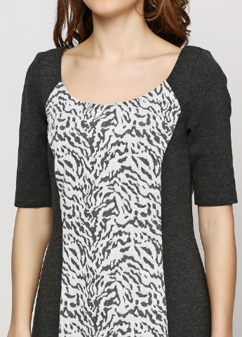 Сіра кежуал сукня Comma