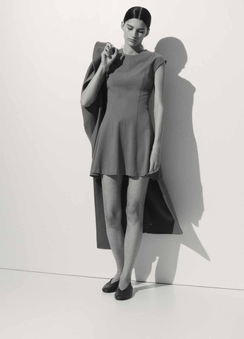 Темно-бежевое кэжуал платье клеш H&M однотонное