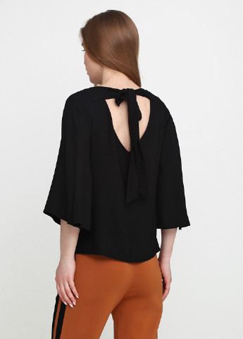 Черная демисезонная блуза Sassofono