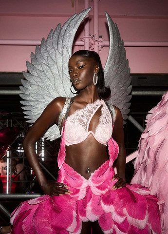 Пудровый бралетт бюстгальтер Victoria's Secret с косточками полиамид