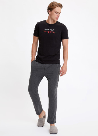 Чорний демісезонний комплект(футболка, штани) DeFacto