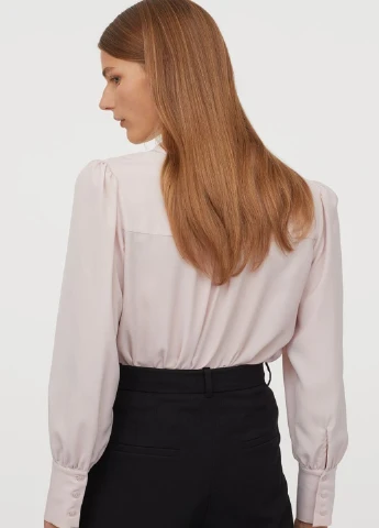 Светло-розовая блуза H&M