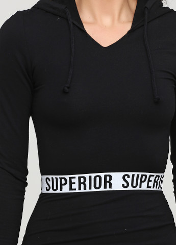 Черное спортивное платье платье-худи, футляр H&M с надписью