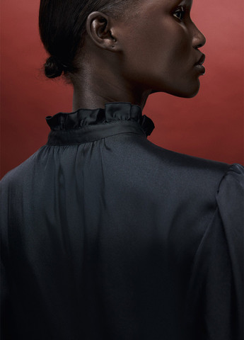 Чёрная блуза H&M