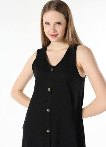 Черное кэжуал платье а-силуэт Colin's однотонное