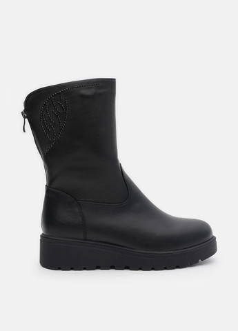 Черные зимние полусапоги Varvara