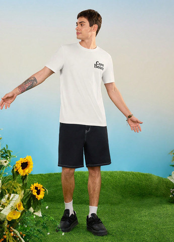 Белая футболка SHEIN