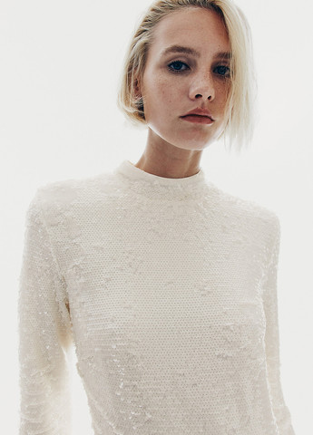 Кремовое вечернее, кэжуал платье с открытой спиной H&M однотонное