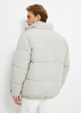 Светло-серая зимняя куртка KOTON