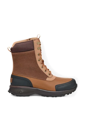 Коричневые зимние ботинки UGG