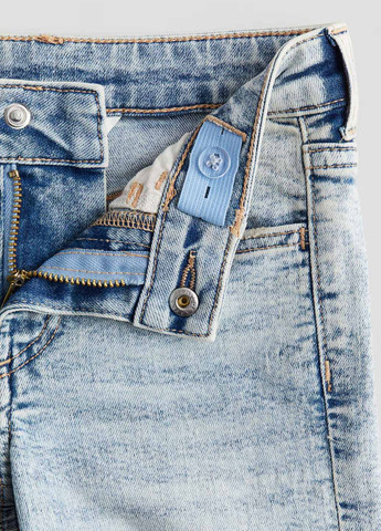 Светло-голубые демисезонные прямые джинсы H&M