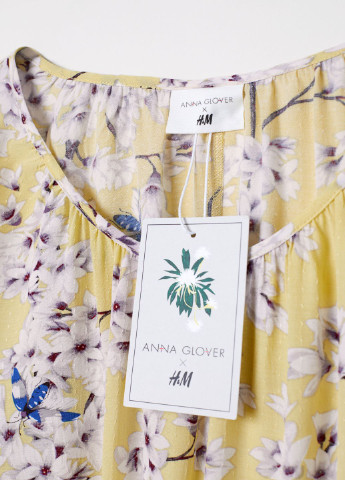 Желтое кэжуал платье рубашка H&M с цветочным принтом