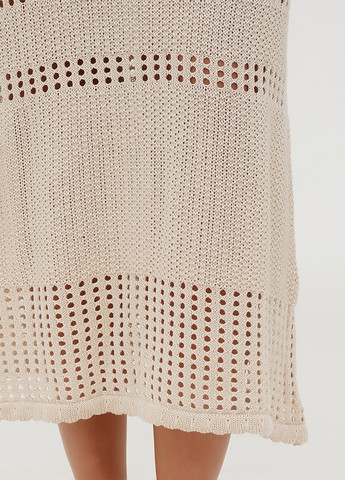 Светло-бежевое кэжуал платье силуэтная EQUILIBRI однотонное