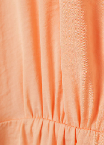 Персикова кежуал сукня на запах H&M однотонна