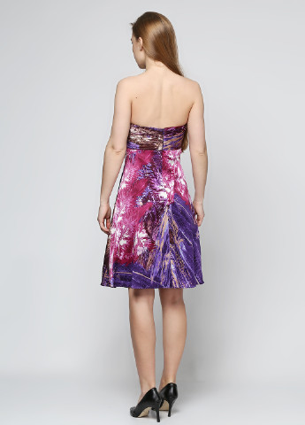 Фіолетова коктейльна сукня кльош Badgley Mischka з абстрактним візерунком