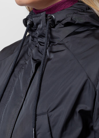 Чорна демісезонна куртка Arber