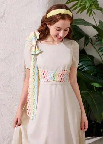 Молочна сукня SHEIN (325399896)