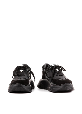 Черные демисезонные кроссовки Ilvi