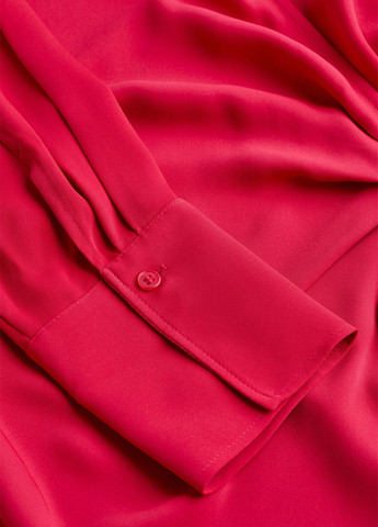 Малиновое кэжуал платье на запах H&M однотонное