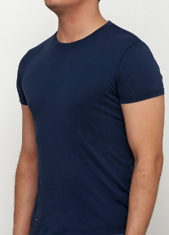 Темно-синяя футболка Terranova