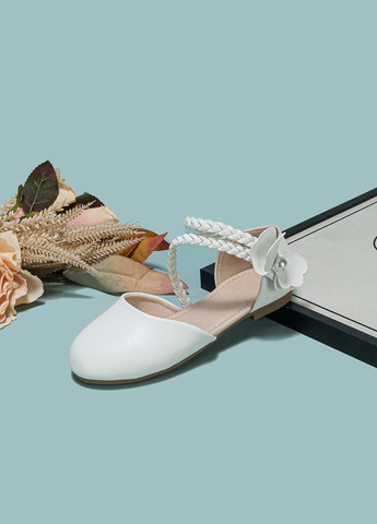 Белые туфли SHEIN с цветами, с бусинами