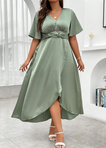 Светло-зеленое праздничный, кэжуал платье на запах, клеш, в стиле ампир SHEIN однотонное
