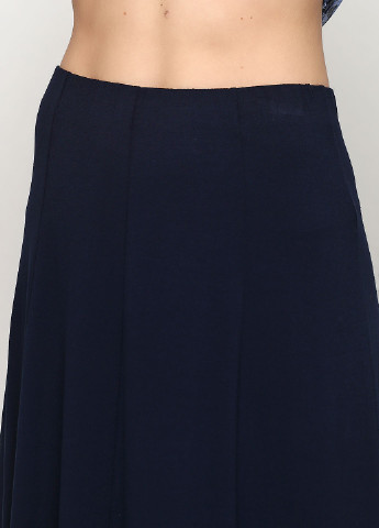 Темно-синяя кэжуал однотонная юбка BRANDTEX CLASSIC а-силуэта (трапеция)