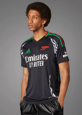 Футболка adidas (327142036)