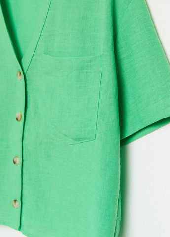 Светло-зеленая кэжуал рубашка однотонная Stradivarius
