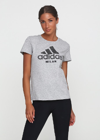 Серая летняя футболка с коротким рукавом adidas