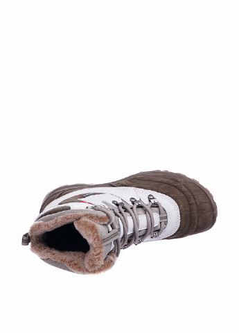 Зимние ботинки Ecco с заклепками