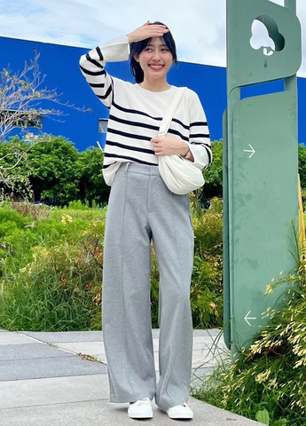 Белый демисезонный джемпер джемпер Uniqlo