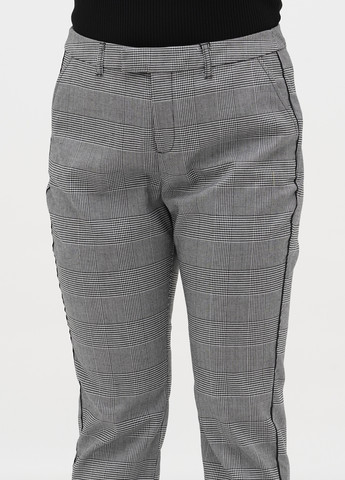 Черно-белые кэжуал демисезонные зауженные, укороченные брюки S.Oliver