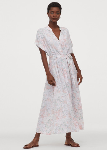 Розовое кэжуал платье клеш H&M с цветочным принтом