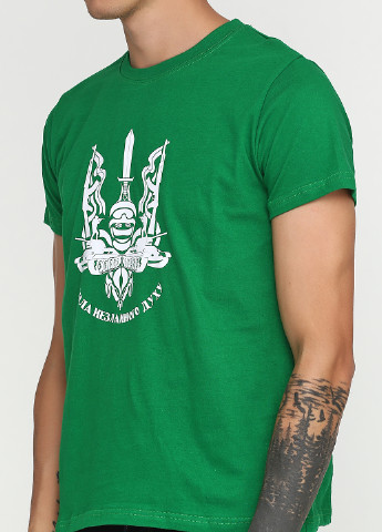 Зеленая футболка Manatki