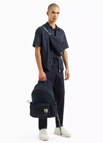 Темно-синяя футболка Armani Exchange