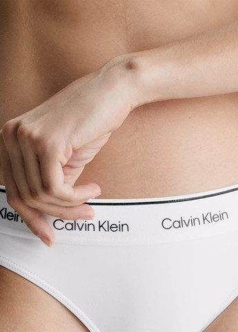 Белые купальные трусики-плавки с логотипом Calvin Klein