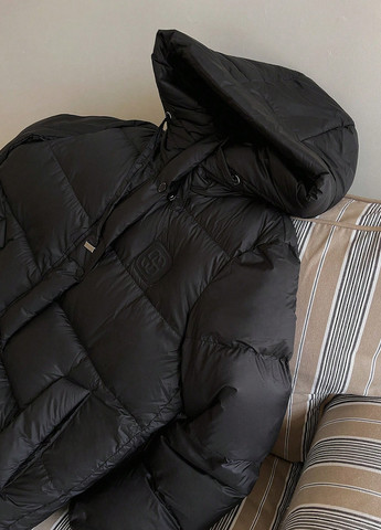 Черная зимняя куртка SHEIN