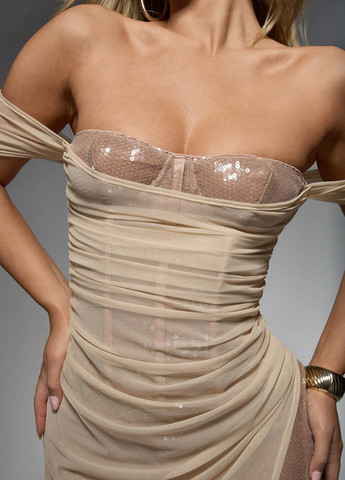 Бежева святковий, вечірня сукня з відкритими плечима, з відкритою спиною SHEIN однотонна