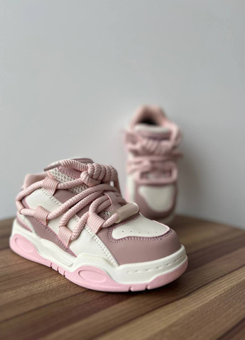 Розовые демисезонные кроссовки Kimboo
