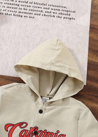 Світло-бежевий демісезонний костюм (сорочка, шорти) з шортами SHEIN