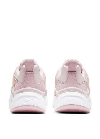 Розовые всесезонные кроссовки Nike