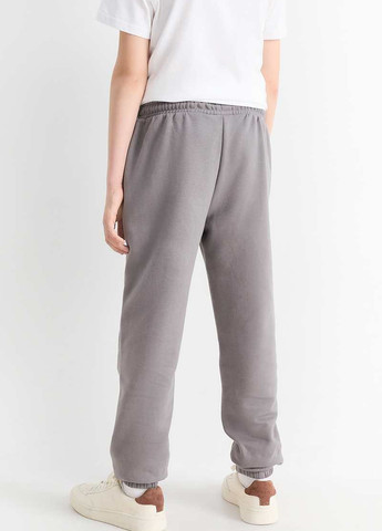 Серые кэжуал демисезонные брюки джоггеры C&A