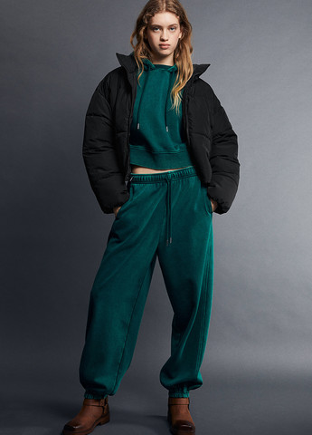 Черная демисезонная куртка H&M