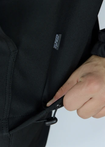 Черная демисезонная анорак softshell 'walkman' черный Intruder