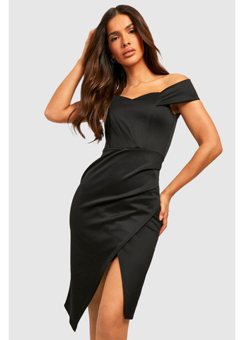 Черное коктейльное, вечернее платье силуэтная Boohoo однотонное