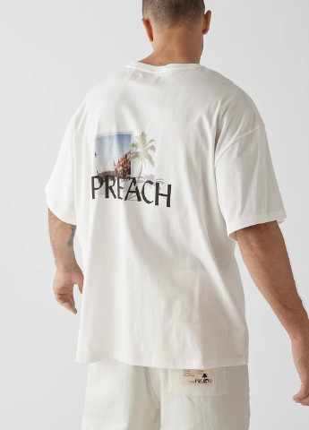 Белая футболка Preach