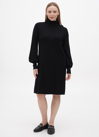 Черное кэжуал платье платье-свитер S.Oliver однотонное